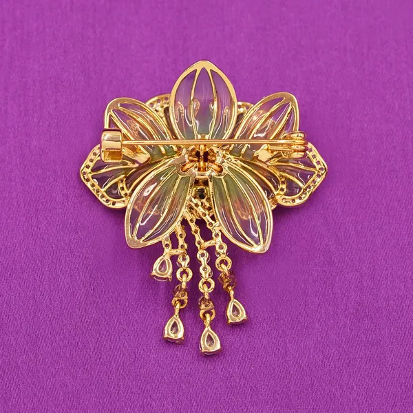 Yellow_Brass_Premium_And_Elegant_Brooch_For_Women