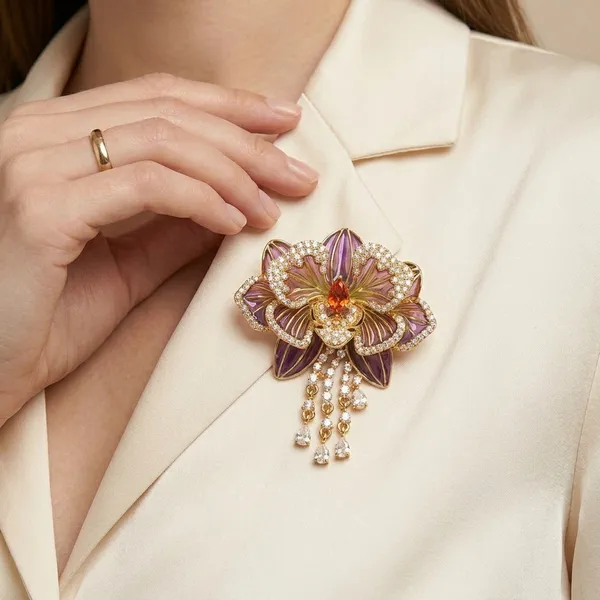 Yellow_Brass_Premium_And_Elegant_Brooch_For_Women