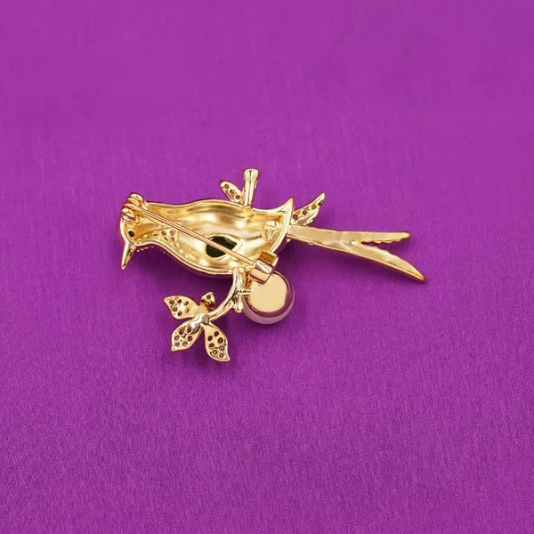 Yellow_Brass_Premium_And_Elegant_Brooch_For_Women