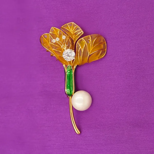 Yellow_Brass_Premium_And_Elegant_Brooch_For_Women