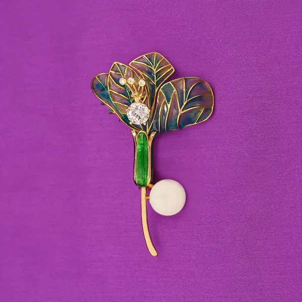 Yellow_Brass_Premium_And_Elegant_Brooch_For_Women