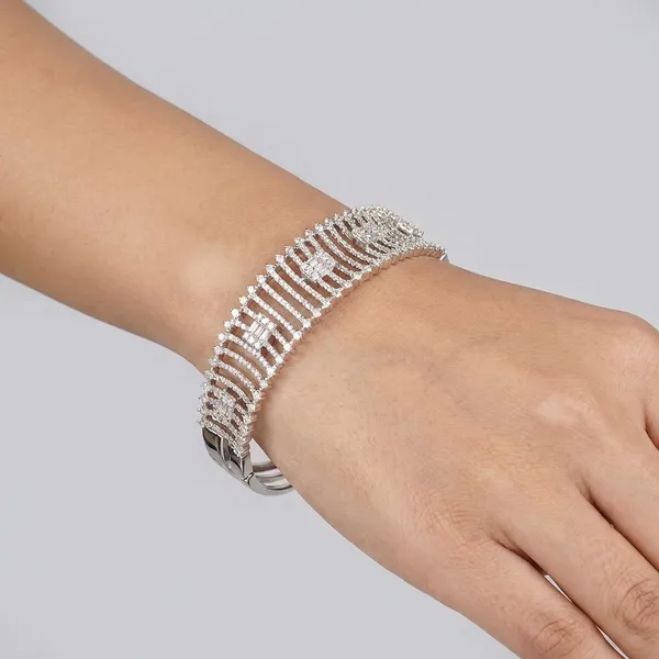 White_Brass_Premium_And_Elegant_Bangle_For_Women
