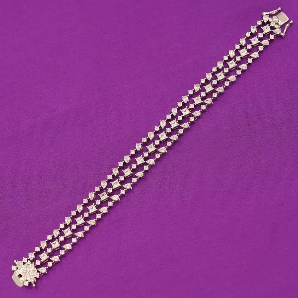 White_Brass_Premium_And_Elegant_Bangle_For_Women