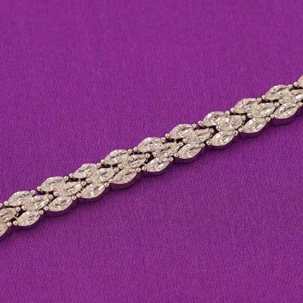White_Brass_Premium_And_Elegant_Bracelet_For_Women