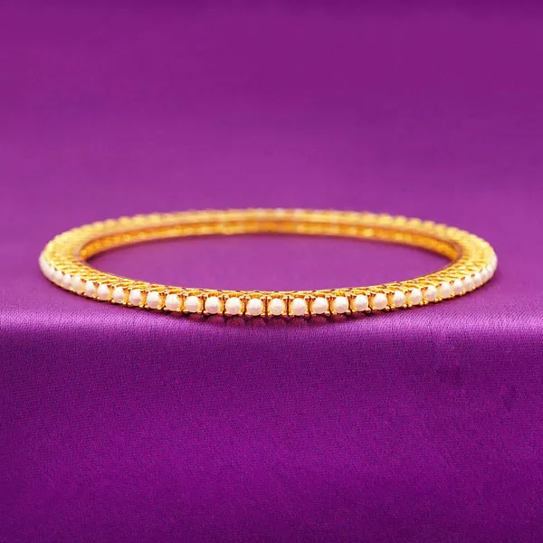 Yellow_Brass_Premium_And_Elegant_Bangle_For_Women