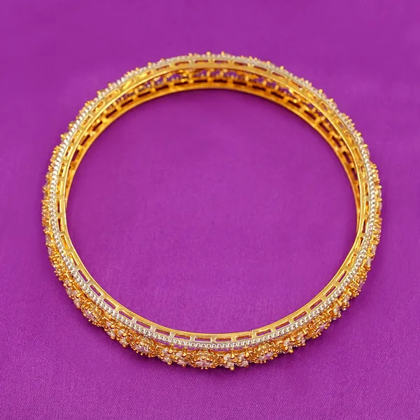Yellow_Brass_Premium_And_Elegant_Bangle_For_Women