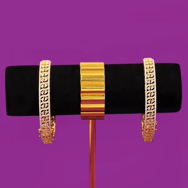 Yellow_Brass_Premium_And_Elegant_Bangle_For_Women