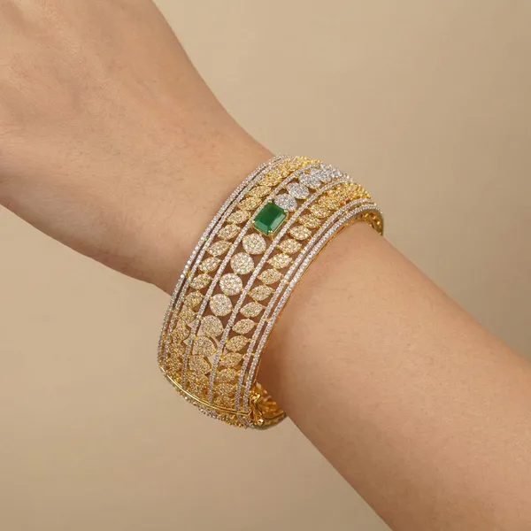 Yellow_Brass_Premium_And_Elegant_Bangle_For_Women