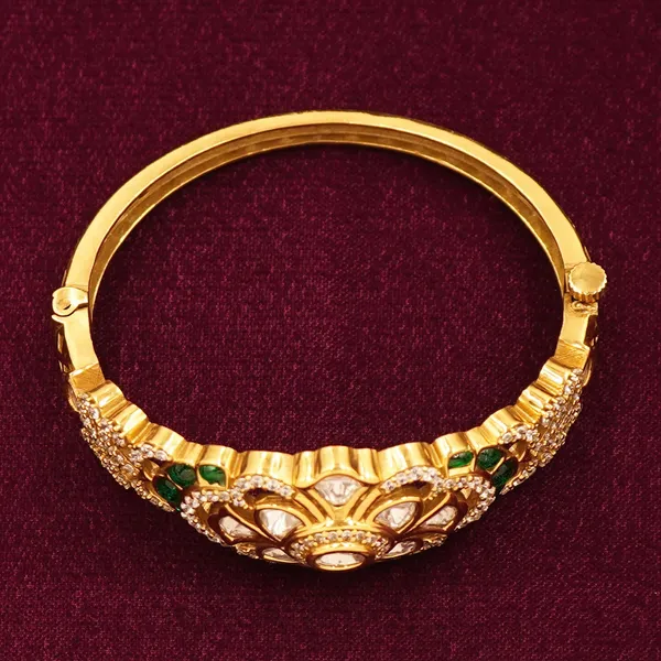 Yellow_Brass_Premium_And_Elegant_Bangle_For_Women