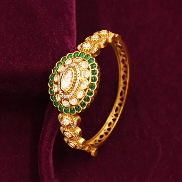 Yellow_Brass_Premium_And_Elegant_Bangle_For_Women
