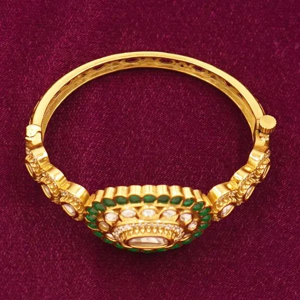 Yellow_Brass_Premium_And_Elegant_Bangle_For_Women