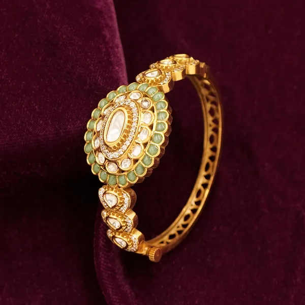 Yellow_Brass_Premium_And_Elegant_Bangle_For_Women