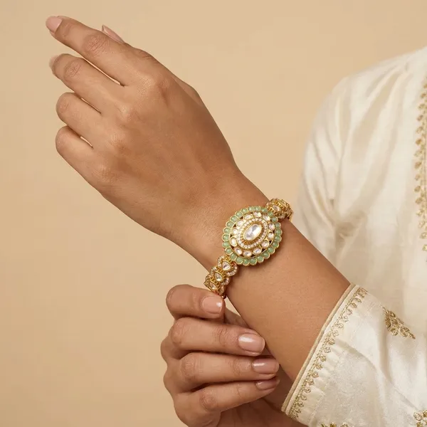 Yellow_Brass_Premium_And_Elegant_Bangle_For_Women