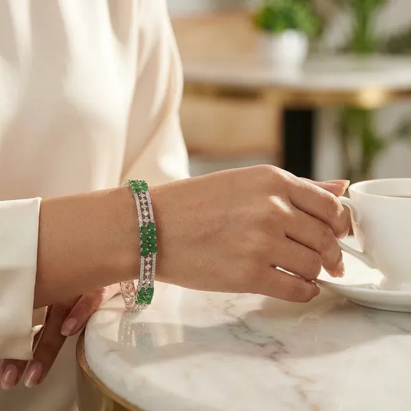 Silver_Brass_Premium_And_Elegant_Bangle_For_Women