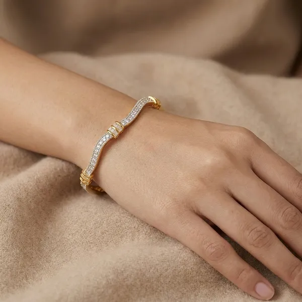 Yellow_Brass_Premium_And_Elegant_Bangle_For_Women