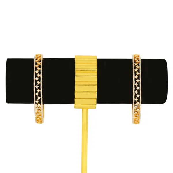 Yellow_Brass_Premium_And_Elegant_Bangle_For_Women