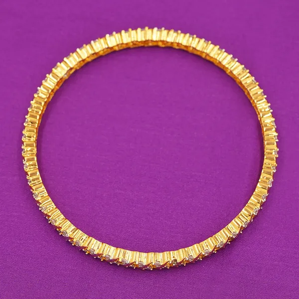 Yellow_Brass_Premium_And_Elegant_Bangle_For_Women