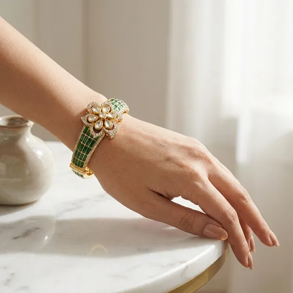 Yellow_Brass_Premium_And_Elegant_Bangle_For_Women