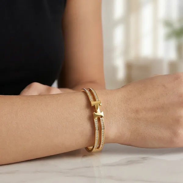 Yellow_Brass_Premium_And_Elegant_Bangle_For_Women