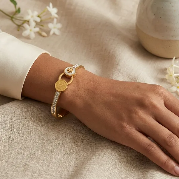 Yellow_Brass_Premium_And_Elegant_Bangle_For_Women