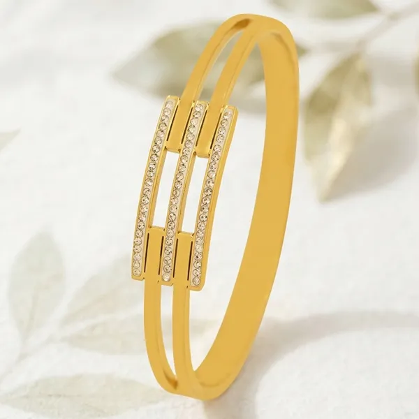Yellow_Brass_Premium_And_Elegant_Bangle_For_Women