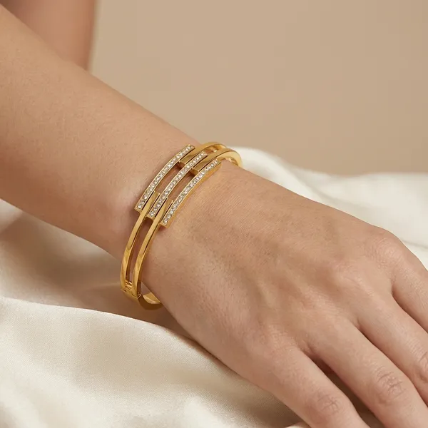 Yellow_Brass_Premium_And_Elegant_Bangle_For_Women