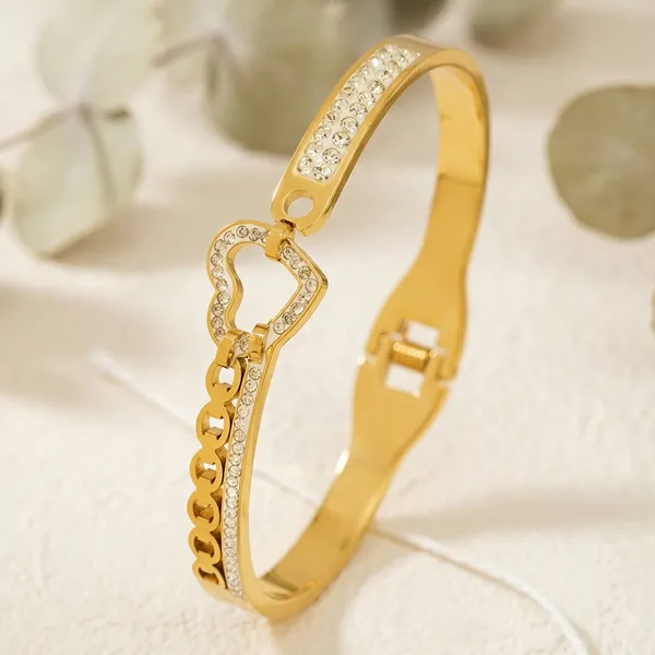 Yellow_Brass_Premium_And_Elegant_Bangle_For_Women
