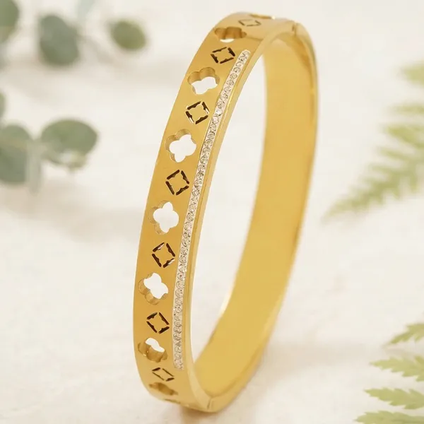 Yellow_Brass_Premium_And_Elegant_Bangle_For_Women