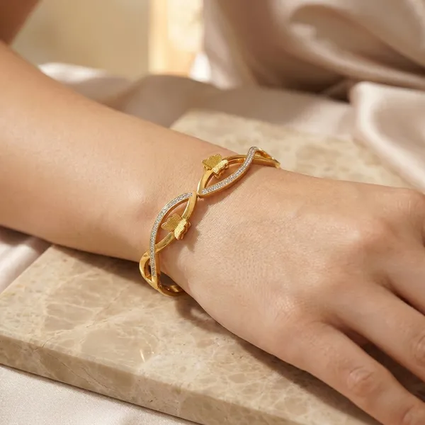 Yellow_Brass_Premium_And_Elegant_Bangle_For_Women
