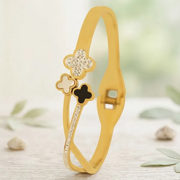 Yellow_Brass_Premium_And_Elegant_Bangle_For_Women