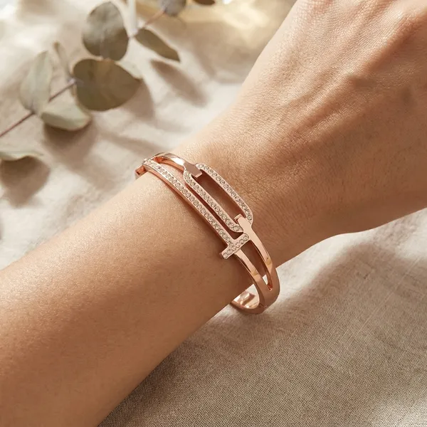 Rose_Gold_Brass_Premium_And_Elegant_Bangle_For_Women