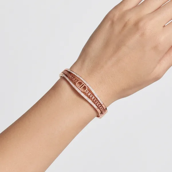 Rose_Gold_Brass_Premium_And_Elegant_Bangle_For_Women