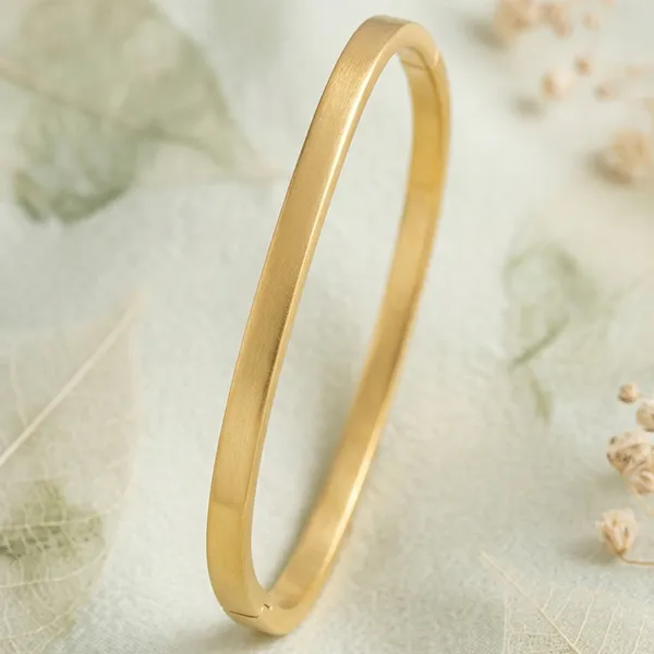Yellow_Brass_Premium_And_Elegant_Bangle_For_Women