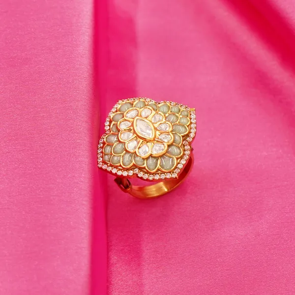 Yellow_Brass_Premium_And_Elegant_Rings_For_Women