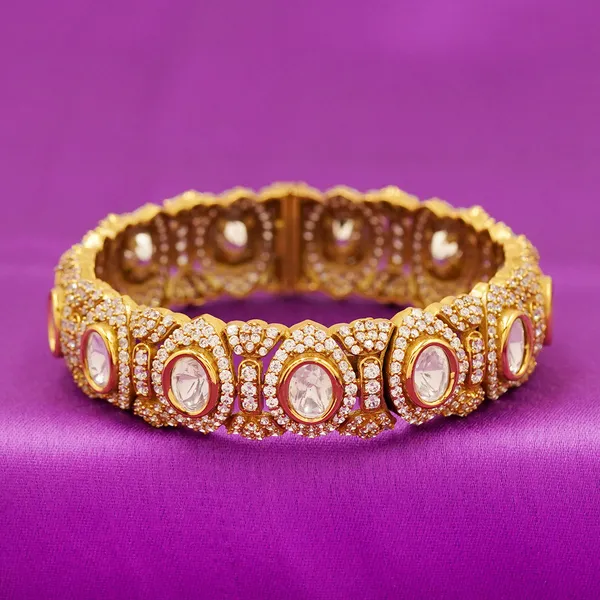 Yellow_Brass_Premium_And_Elegant_Bangle_For_Women
