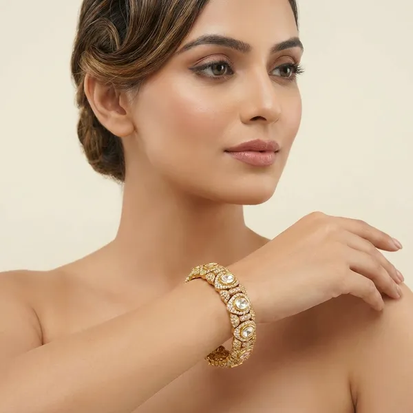 Yellow_Brass_Premium_And_Elegant_Bangle_For_Women