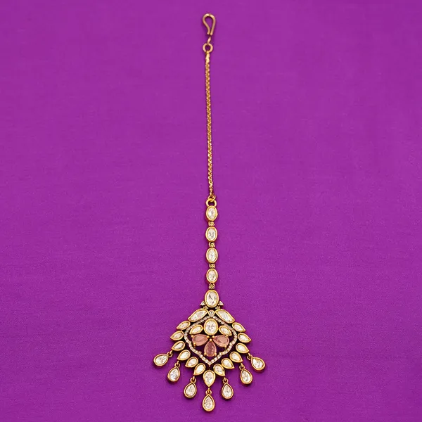 Yellow_Brass_Premium_And_Elegant_Maangtika_For_Women