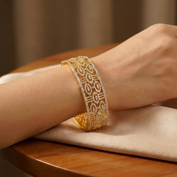 Yellow_Brass_Premium_And_Elegant_Bangle_For_Women