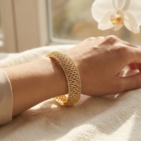 Yellow_Brass_Premium_And_Elegant_Bangle_For_Women