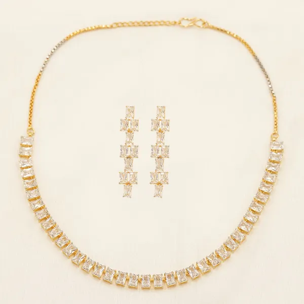 Yellow_Brass_Premium_And_Elegant_Necklace__For_Women