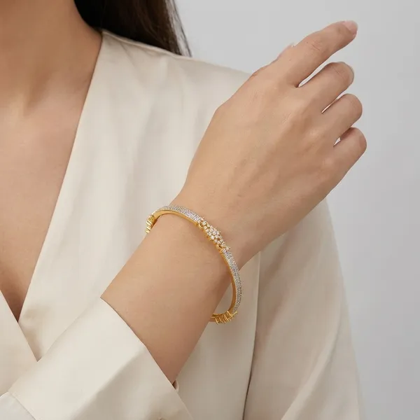 Yellow_Brass_Premium_And_Elegant_Bangle_For_Women