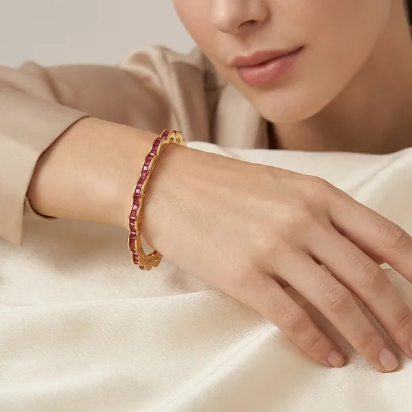 Yellow_Brass_Premium_And_Elegant_Bangle_For_Women