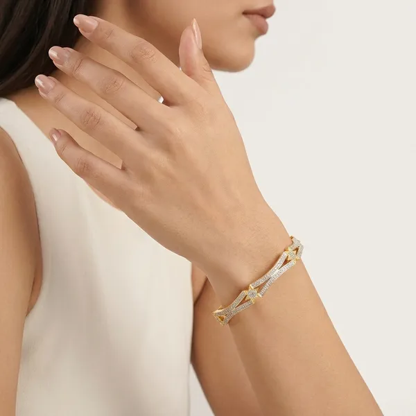 Yellow_Brass_Premium_And_Elegant_Bangle_For_Women