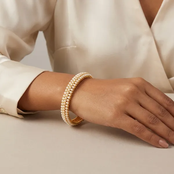 Yellow_Brass_Premium_And_Elegant_Bangle_For_Women