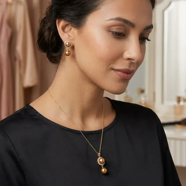 Yellow_Brass_Premium_And_Elegant_Necklace__For_Women