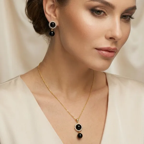 Yellow_Brass_Premium_And_Elegant_Necklace__For_Women