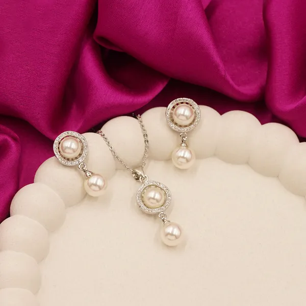 White_Brass_Premium_And_Elegant_Necklace__For_Women
