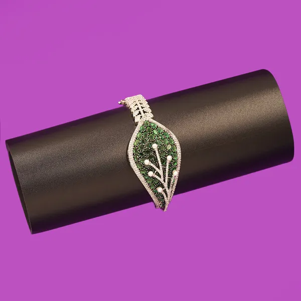 Green_And_White_Brass_Premium_And_Elegant_Bangle_For_Women