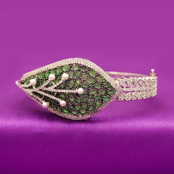 Green_And_White_Brass_Premium_And_Elegant_Bangle_For_Women
