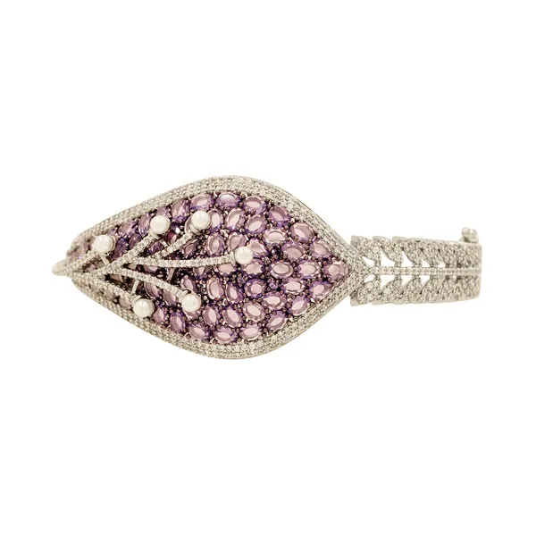 White_Brass_Premium_And_Elegant_Bangle_For_Women